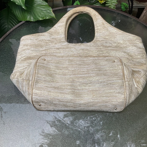 Kate Spade Champagne/Gold Large Bow Shoulder Bag - Picture 4 of 16